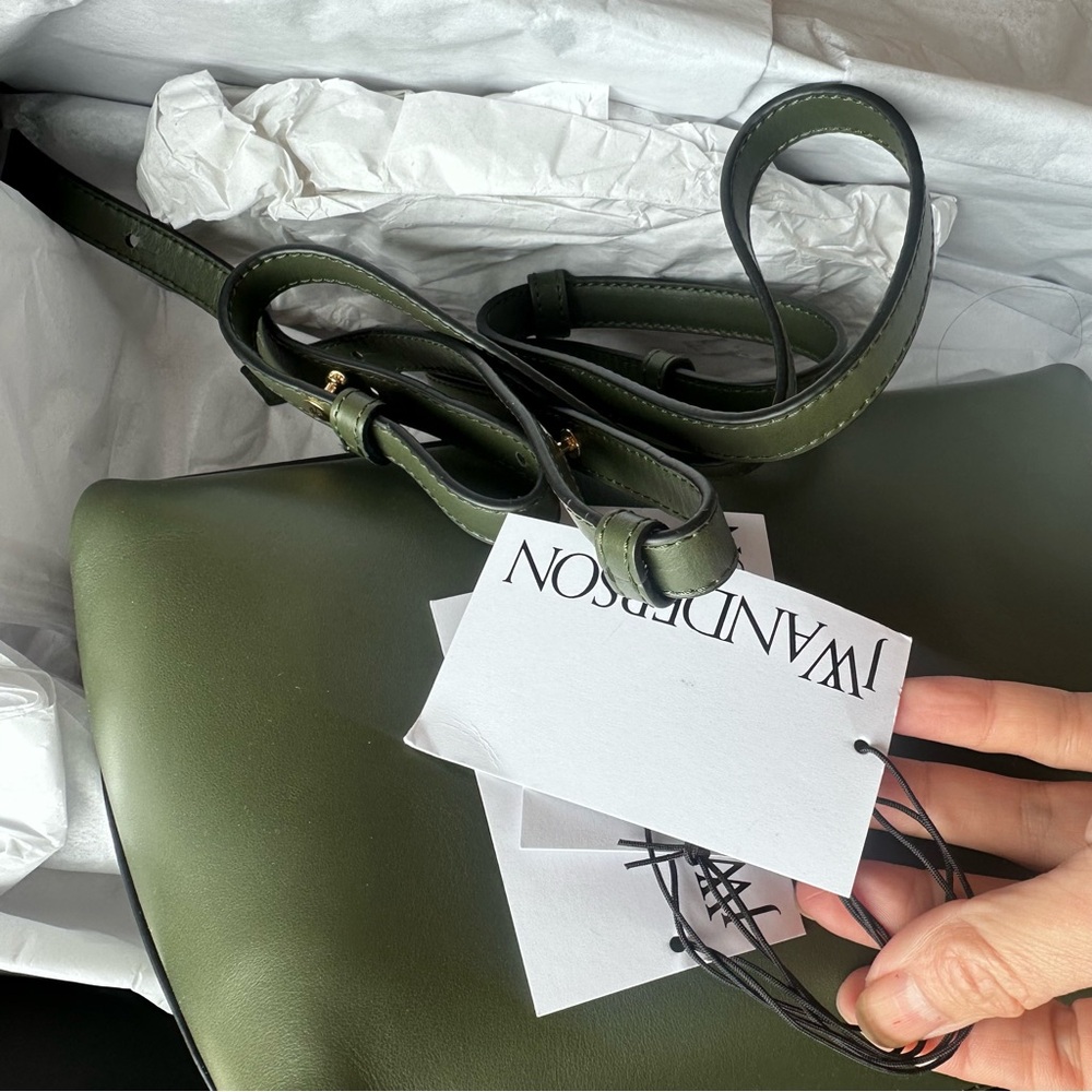 JW Anderson JWA Corner Small Leather Shoulder Bag - Picture 7 of 7